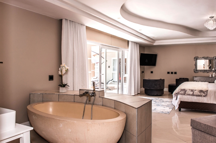 Commercial Property for Sale in Long Acres Country Estate Western Cape